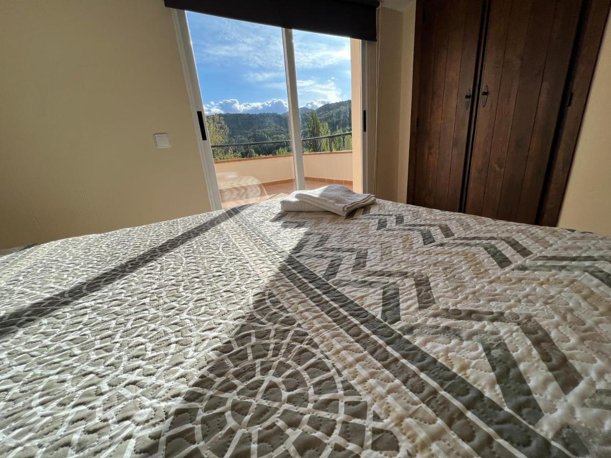 Duplex Rio Madera Lejlighed Segura de la Sierra Eksteriør billede